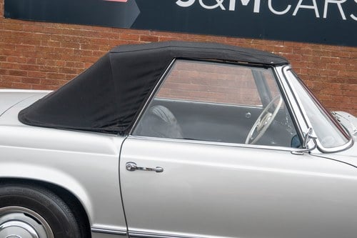 1967 Mercedes-Benz W113 250SL Automatic zum Verkauf (Bild 160 von 318)