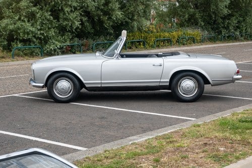1967 Mercedes-Benz W113 250SL Automatic zum Verkauf (Bild 13 von 318)
