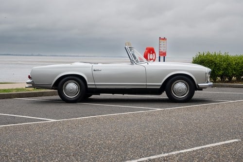 1967 Mercedes-Benz W113 250SL Automatic zum Verkauf (Bild 31 von 318)