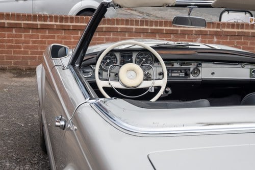 1967 Mercedes-Benz W113 250SL Automatic zum Verkauf (Bild 220 von 318)