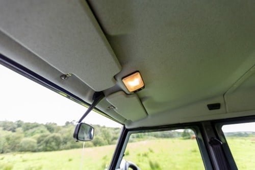 2015 Land Rover Defender 110 Pick Up 2.2L ‘Puma’ En venta (imagen 42 de 175)