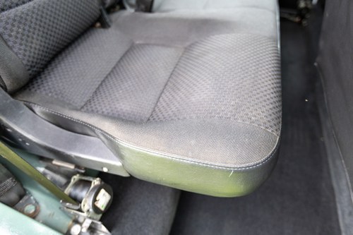 2015 Land Rover Defender 110 Pick Up 2.2L ‘Puma’ En venta (imagen 46 de 175)