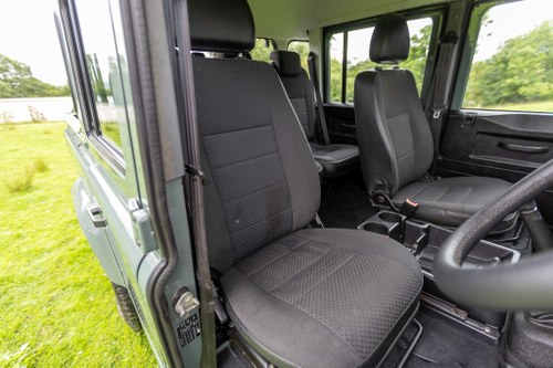 2015 Land Rover Defender 110 Pick Up 2.2L ‘Puma’ En venta (imagen 53 de 175)