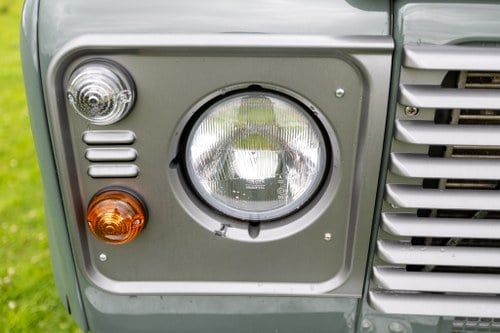 2015 Land Rover Defender 110 Pick Up 2.2L ‘Puma’ En venta (imagen 71 de 175)