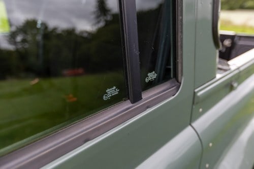 2015 Land Rover Defender 110 Pick Up 2.2L ‘Puma’ En venta (imagen 89 de 175)