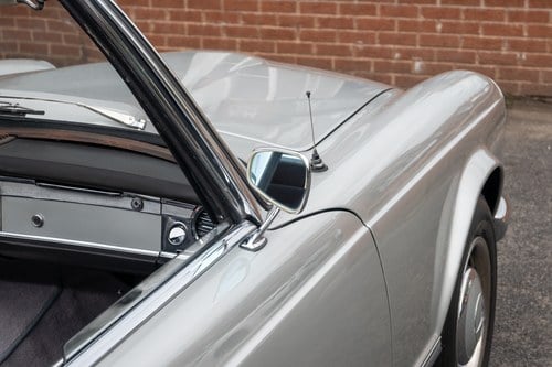 1967 Mercedes-Benz W113 250SL Automatic zum Verkauf (Bild 234 von 318)