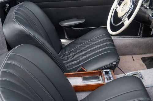 1967 Mercedes-Benz W113 250SL Automatic zum Verkauf (Bild 116 von 318)