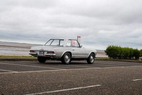 1967 Mercedes-Benz W113 250SL Automatic zum Verkauf (Bild 55 von 318)