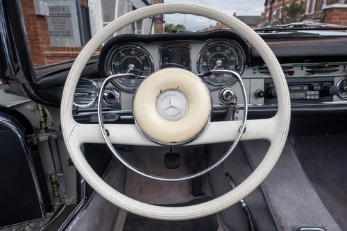 1967 Mercedes-Benz W113 250SL Automatic zum Verkauf (Bild 125 von 318)