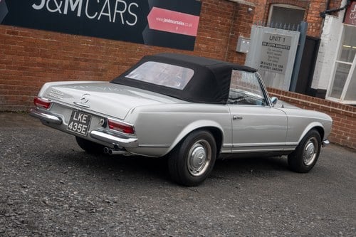 1967 Mercedes-Benz W113 250SL Automatic zum Verkauf (Bild 61 von 318)