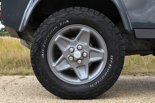 1996 Land Rover Defender 90 2.8L TDI Automatic For Sale (picture 15 of 73)