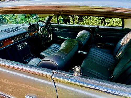 1971 Mercedes-Benz W114 250CE In vendita (immagine 2 di 82)