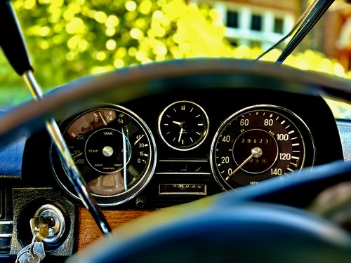 1971 Mercedes-Benz W114 250CE In vendita (immagine 16 di 82)