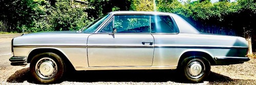 1971 Mercedes-Benz W114 250CE In vendita (immagine 23 di 82)