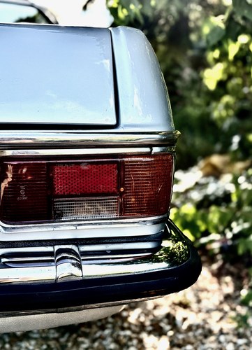 1971 Mercedes-Benz W114 250CE In vendita (immagine 38 di 82)