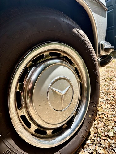 1971 Mercedes-Benz W114 250CE In vendita (immagine 46 di 82)