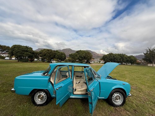 1972 Alfa Romeo Giulia Super 2000 RHD Te koop (foto 77 van 116)