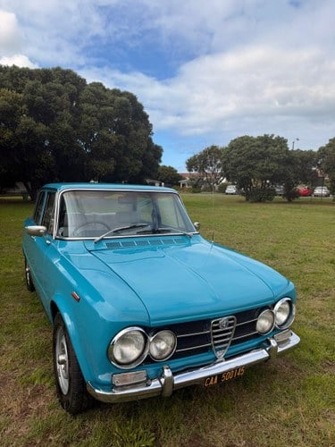 1972 Alfa Romeo Giulia Super 2000 RHD Te koop (foto 7 van 116)