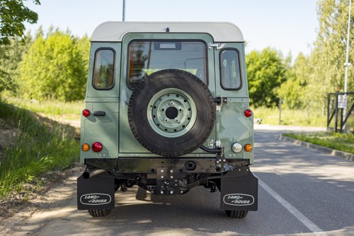2010 Land Rover Defender TD4 Heritage Edition Tribute zum Verkauf (Bild 8 von 260)