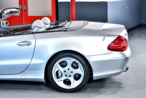 2004 Mercedes-Benz R230 SL600 Convertible 6,0L V12 zum Verkauf (Bild 73 von 97)