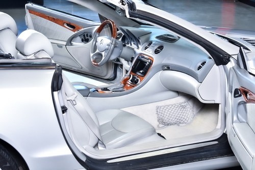 2004 Mercedes-Benz R230 SL600 Convertible 6,0L V12 zum Verkauf (Bild 48 von 97)