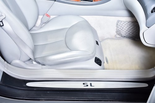 2004 Mercedes-Benz R230 SL600 Convertible 6,0L V12 zum Verkauf (Bild 49 von 97)