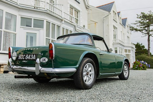 1964 Triumph TR4 ‘Surrey Top’ till salu (bild 13 av 98)