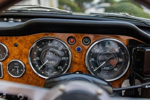 1964 Triumph TR4 ‘Surrey Top’ till salu (bild 32 av 98)