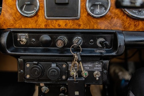 1964 Triumph TR4 ‘Surrey Top’ till salu (bild 33 av 98)