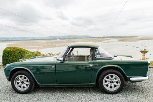 1964 Triumph TR4 ‘Surrey Top’ till salu (bild 9 av 98)