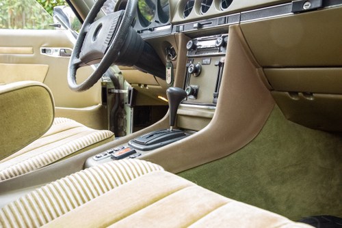 1977 Mercedes-Benz C107 450SLC LHD zum Verkauf (Bild 24 von 163)