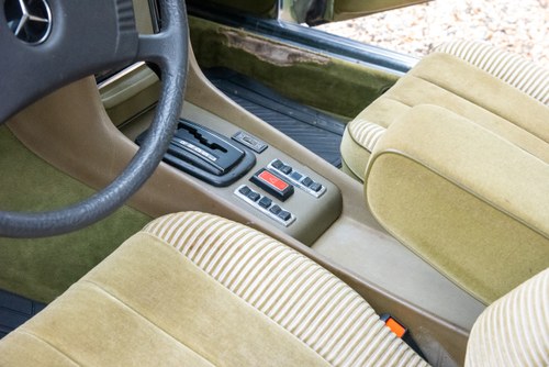 1977 Mercedes-Benz C107 450SLC LHD zum Verkauf (Bild 50 von 163)