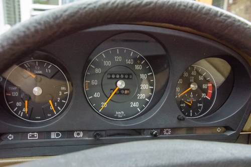 1977 Mercedes-Benz C107 450SLC LHD zum Verkauf (Bild 51 von 163)