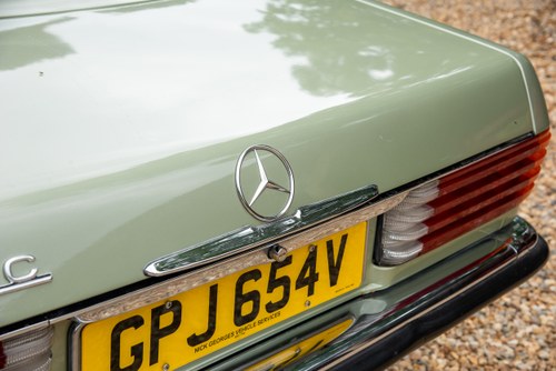 1977 Mercedes-Benz C107 450SLC LHD zum Verkauf (Bild 85 von 163)