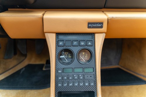 1993 Ferrari 348 Spider Te koop (foto 46 van 134)