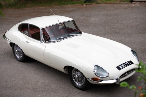 1964 Jaguar E-Type Series 1 4.2 FHC In vendita (immagine 15 di 197)