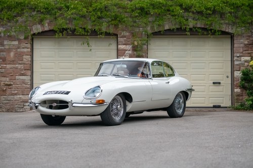 1964 Jaguar E-Type Series 1 4.2 FHC In vendita (immagine 17 di 197)