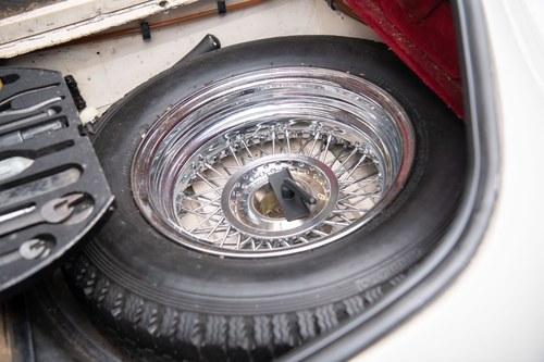 1964 Jaguar E-Type Series 1 4.2 FHC In vendita (immagine 60 di 197)