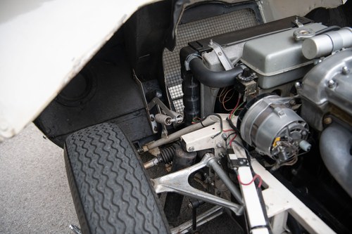 1964 Jaguar E-Type Series 1 4.2 FHC In vendita (immagine 92 di 197)