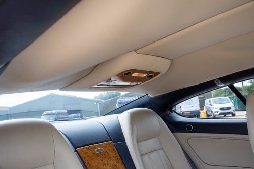 2004 Bentley Continental GT W12 à vendre (picture 115 of 298)