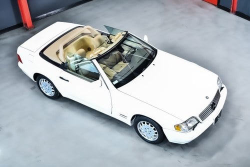 1997 Mercedes-Benz R129 SL500 Convertible 5,0L V8 (21k miles) In vendita (immagine 13 di 103)