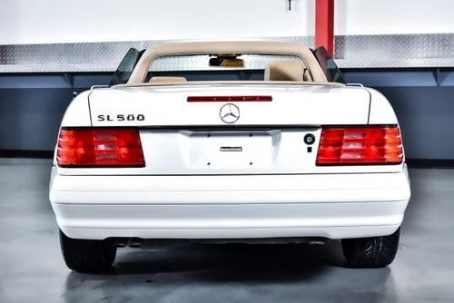 1997 Mercedes-Benz R129 SL500 Convertible 5,0L V8 (21k miles) In vendita (immagine 16 di 103)