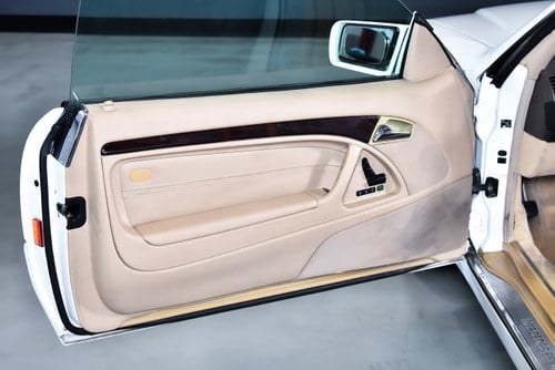 1997 Mercedes-Benz R129 SL500 Convertible 5,0L V8 (21k miles) In vendita (immagine 33 di 103)