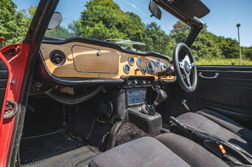 1971 Triumph TR6 2.5L 192bhp Restomod à vendre (picture 24 of 116)