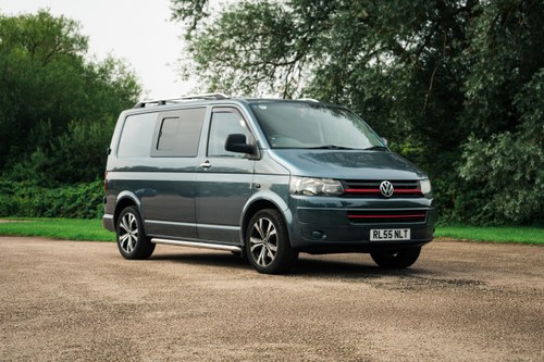 2005 Volkswagen Transporter T5 2.5L TDI Camper Van Te koop (foto 1 van 168)