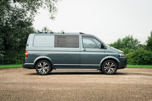 2005 Volkswagen Transporter T5 2.5L TDI Camper Van Te koop (foto 8 van 168)