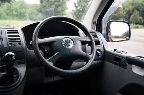 2005 Volkswagen Transporter T5 2.5L TDI Camper Van Te koop (foto 55 van 168)