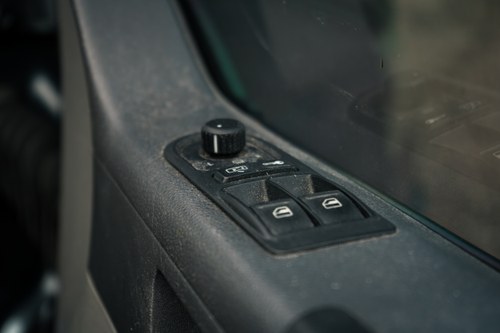 2005 Volkswagen Transporter T5 2.5L TDI Camper Van Te koop (foto 78 van 168)