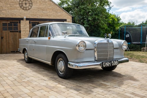 1964 Mercedes-Benz 190 (W110) à vendre (picture 14 of 308)