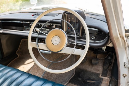 1964 Mercedes-Benz 190 (W110) à vendre (picture 44 of 308)